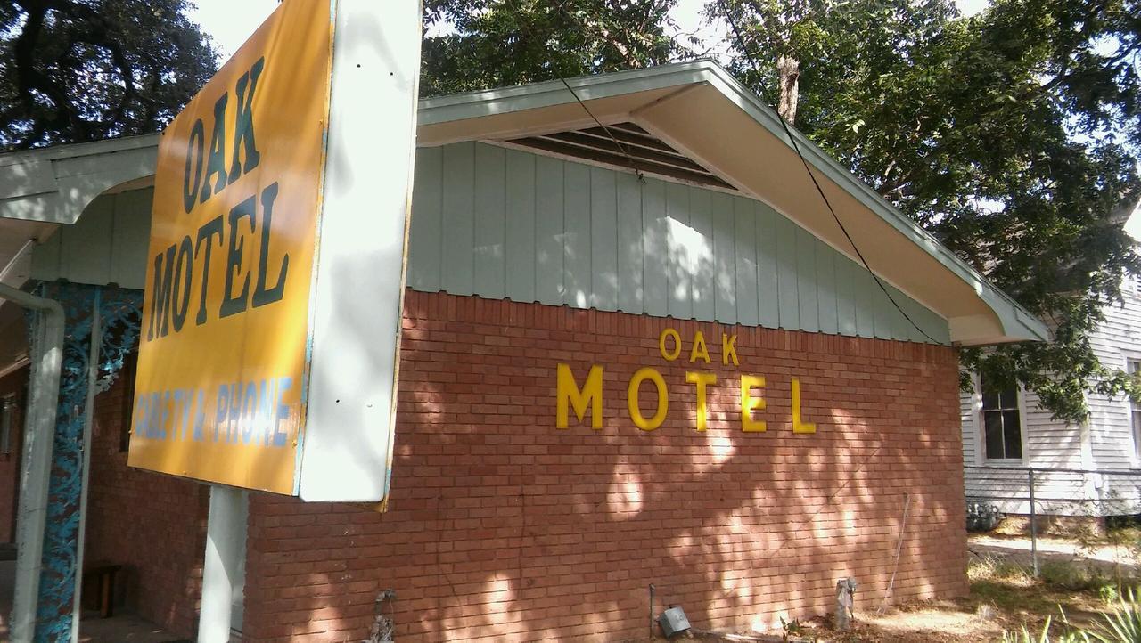 The Oak Motel La Grange Luaran gambar