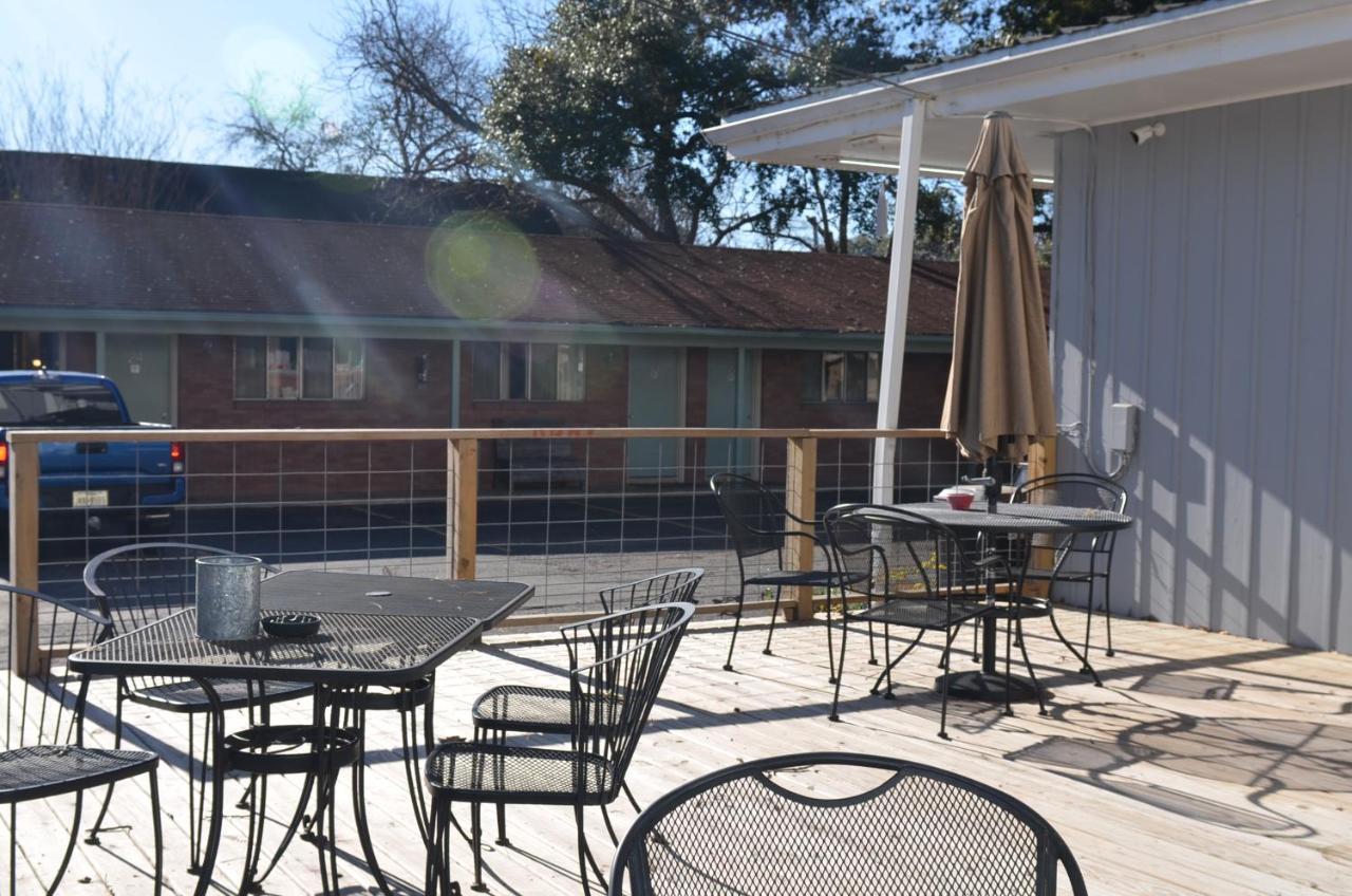 The Oak Motel La Grange Luaran gambar