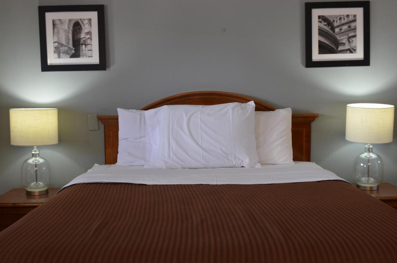 The Oak Motel La Grange Luaran gambar