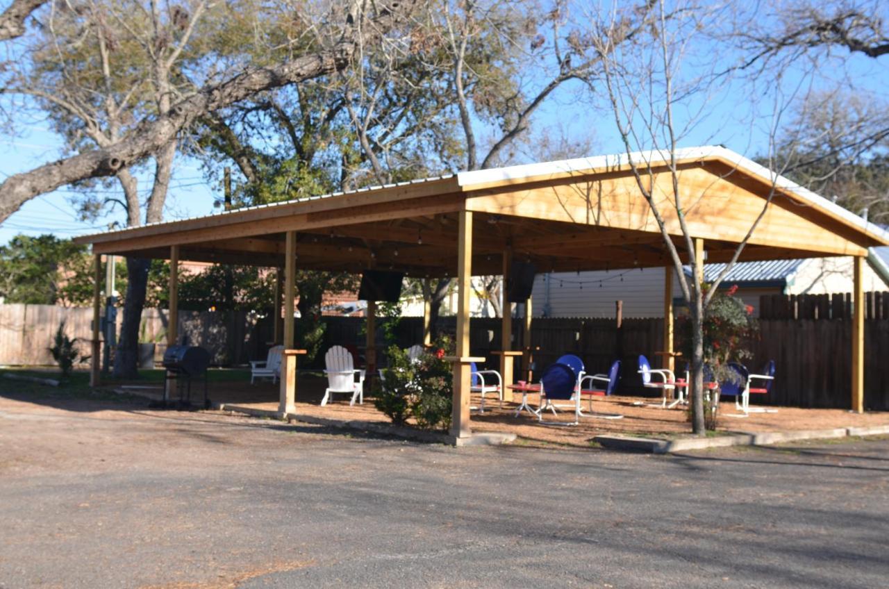 The Oak Motel La Grange Luaran gambar